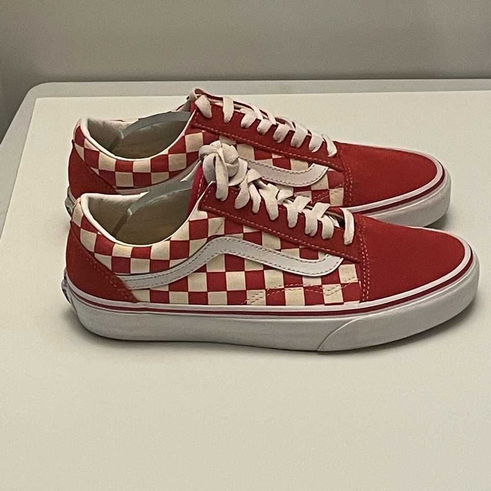 VANS Red and White Checkerboard Low Top Lace Up Sneaker Shoe US Women’s Size 8
